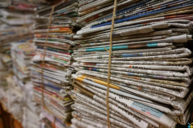 L'isolation en cellulose est fabriquée à partir de journaux recyclés